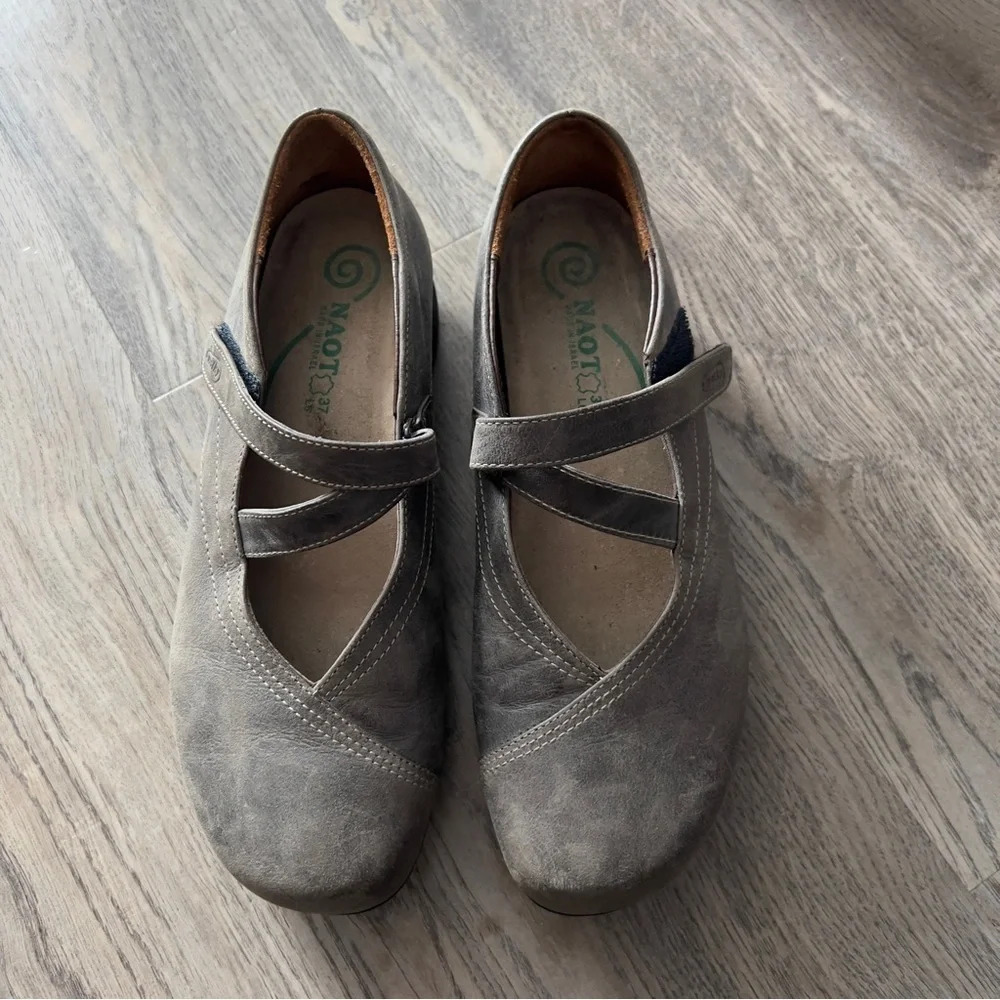 NAOT WALKY SNEAKERS size 37